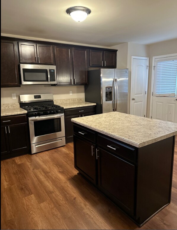Building Photo - SELF TOUR NOW! - 85 Riviera Dr, Covington ...