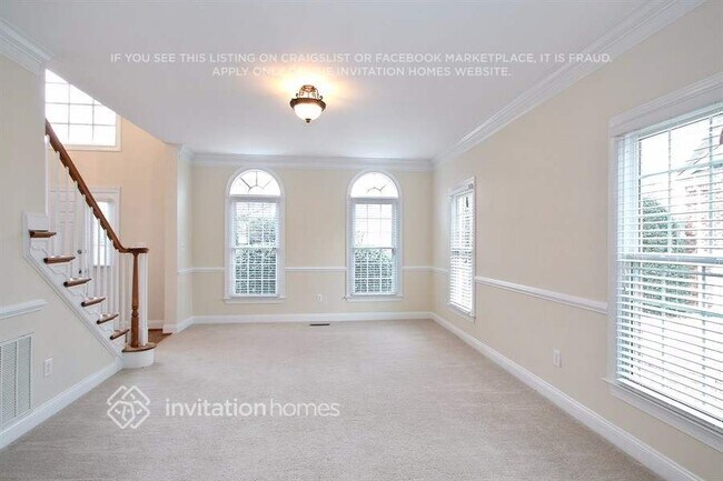 Building Photo - 5633 Legacy Cir