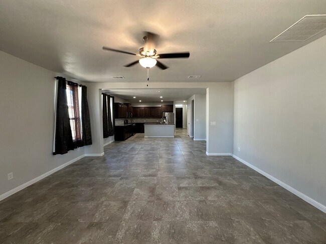 Foto del edificio - 7113 Coyote Rd