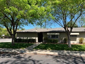 Building Photo - 1237 Cecil Way