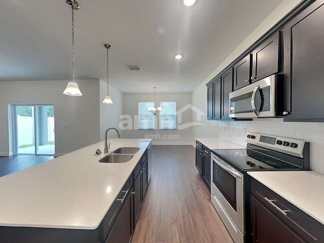 Building Photo - 6102 Little Blf Cir