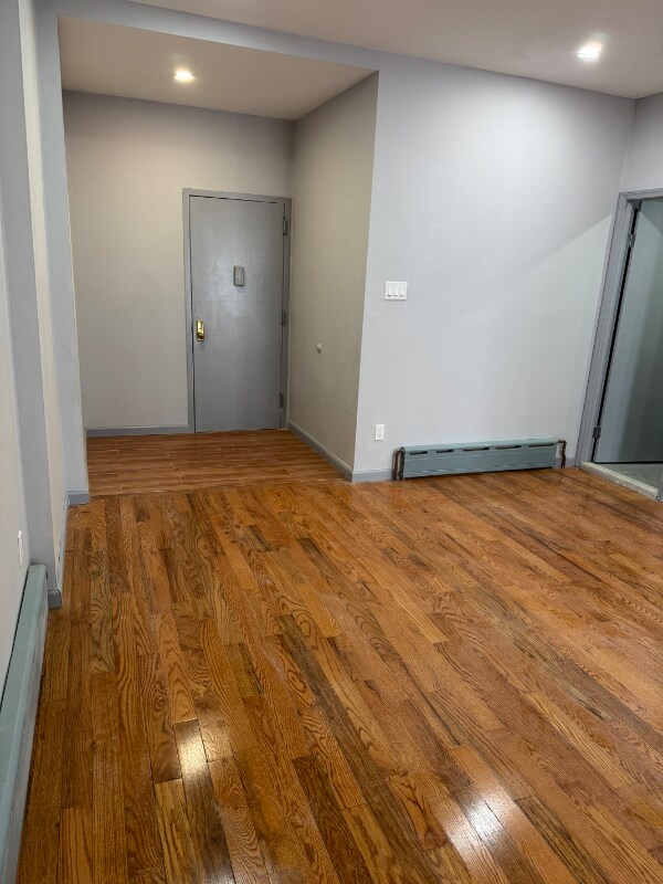 Foto del edificio - 63 Bay 37th St