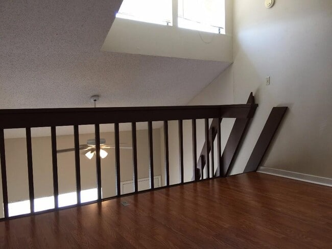 Building Photo - 1905 San Gabriel St