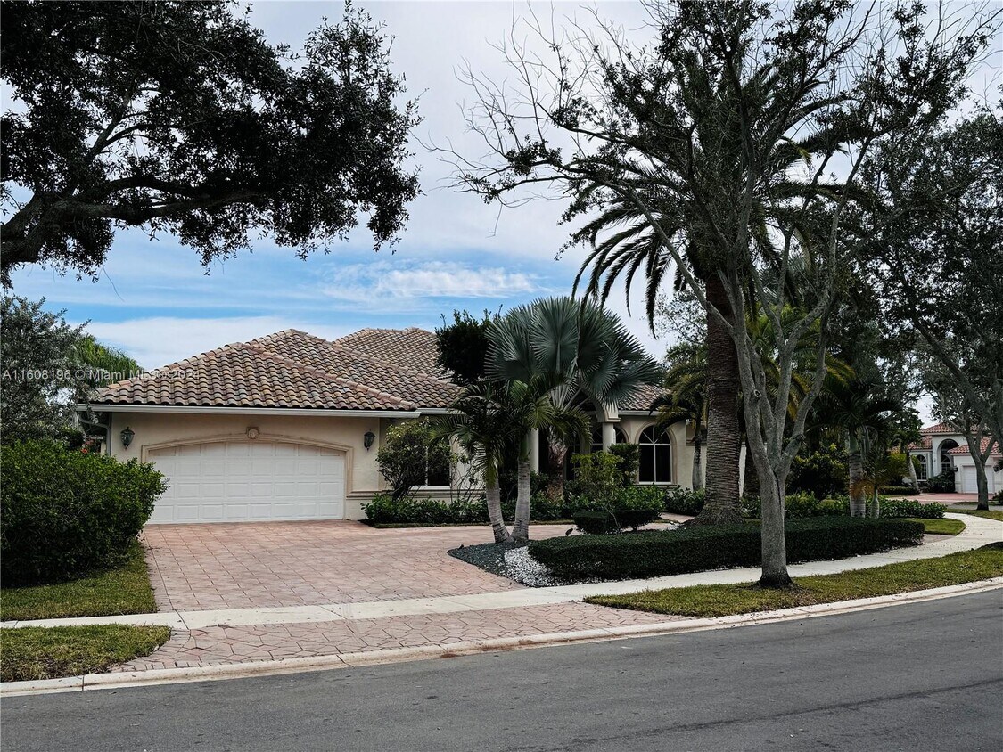 Primary Photo - 131 Dockside Cir
