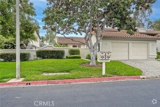 Building Photo - 6827 Alderwood Dr