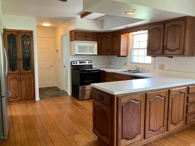 Foto del edificio - 3715 Marigold Dr