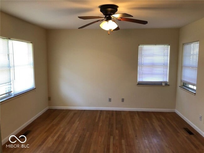 Building Photo - 105 Winding Way