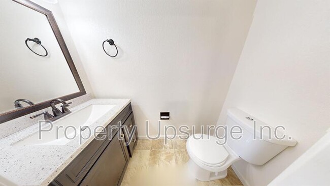 Building Photo - 488 Wiltsey Rd