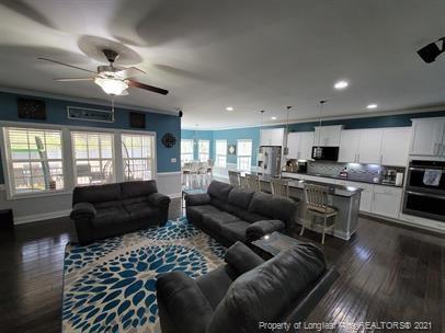 Building Photo - 3364 Amour Dr