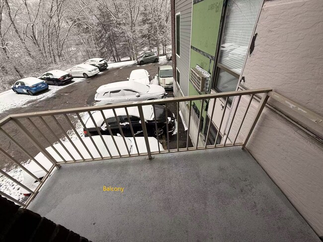 Foto del edificio - 147 Turner Rd