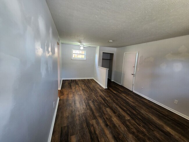 Foto del edificio - Charming 1 bedroom 1 bath apartment for re...