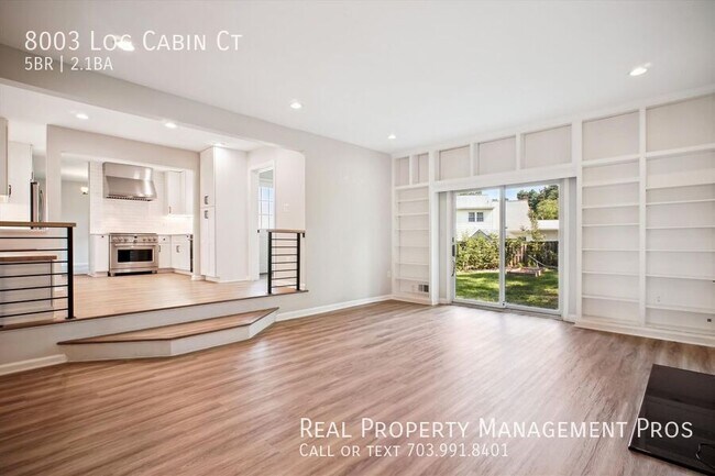 Building Photo - 8003 Log Cabin Ct