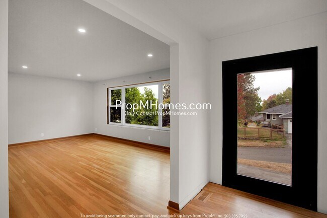Foto del edificio - Gorgeous 4 Bedroom Mid-Century Modern in SW!