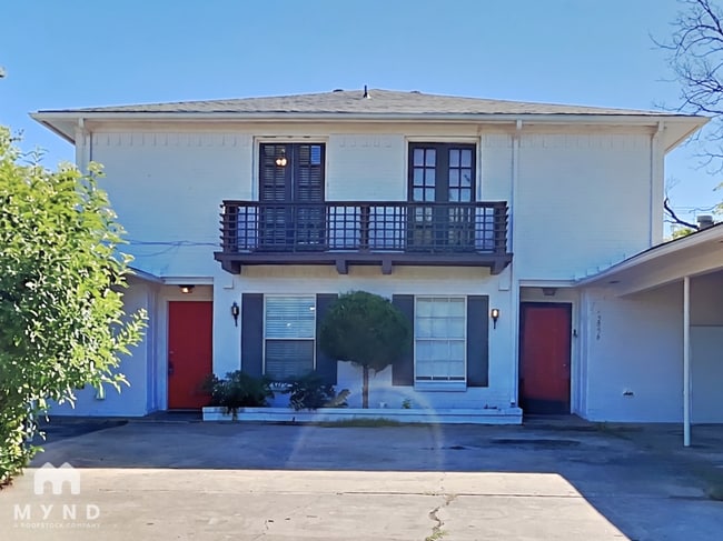 Building Photo - 15860 El Estado Dr