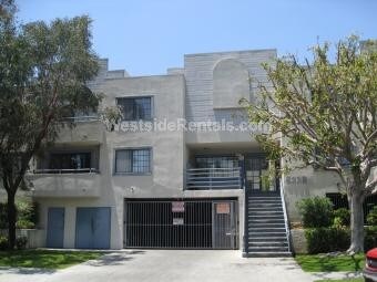 Primary Photo - 5325 Cartwright Ave