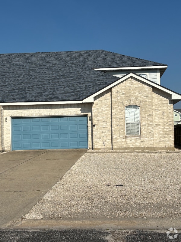 Building Photo - 15505 Palmira Ave