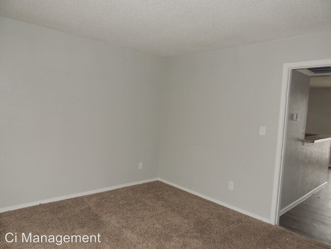 Building Photo - 6526 Ridgecrest Rd