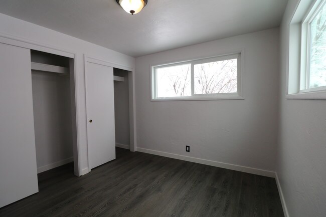 Foto del edificio - 1582 Bogart Ln