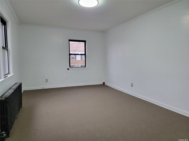 Building Photo - 116-1 Newburg St