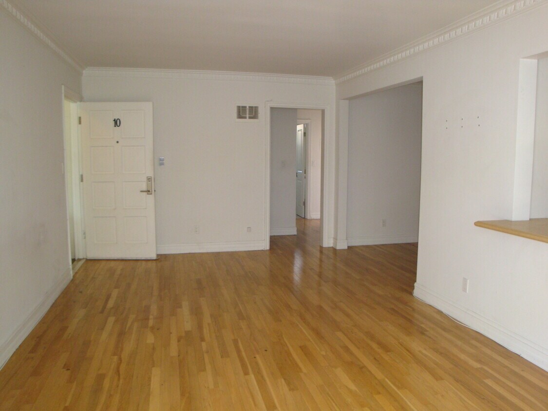 1538 N Hayworth Ave Unit 10, West Hollywood, CA 90046 Apartments in