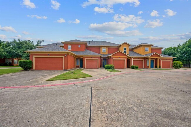 Building Photo - 2900 S Lakeline Blvd