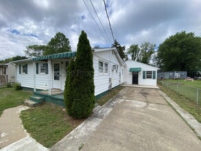 Building Photo - 209 Hamilton St