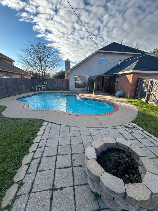 Photo - 4420 St Francis Ave House