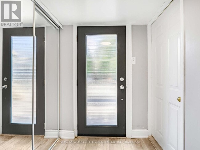 Building Photo - BASEMENT - 213B BLACKTHORN AVENUE