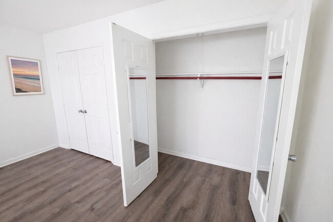 Building Photo - 217 Church St