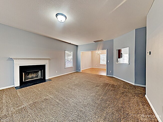 Building Photo - 214 Hunters Mill Dr