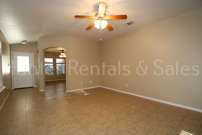 Foto del edificio - Trimmier Estates!