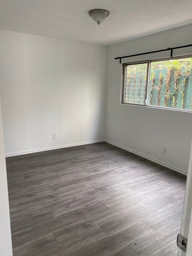 Dormitorio 1 - 512 Bay St