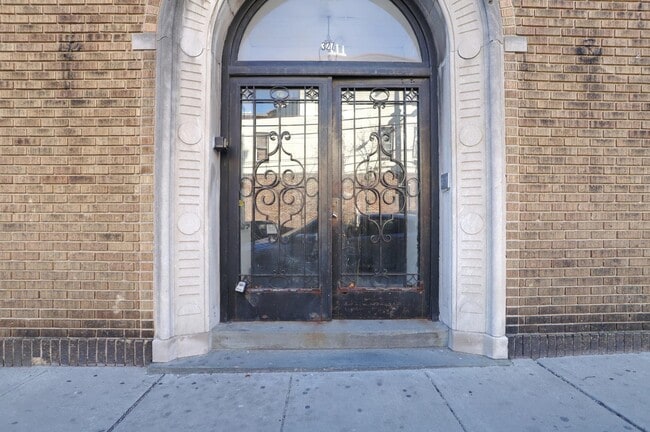 Foto del edificio - 327 8th St