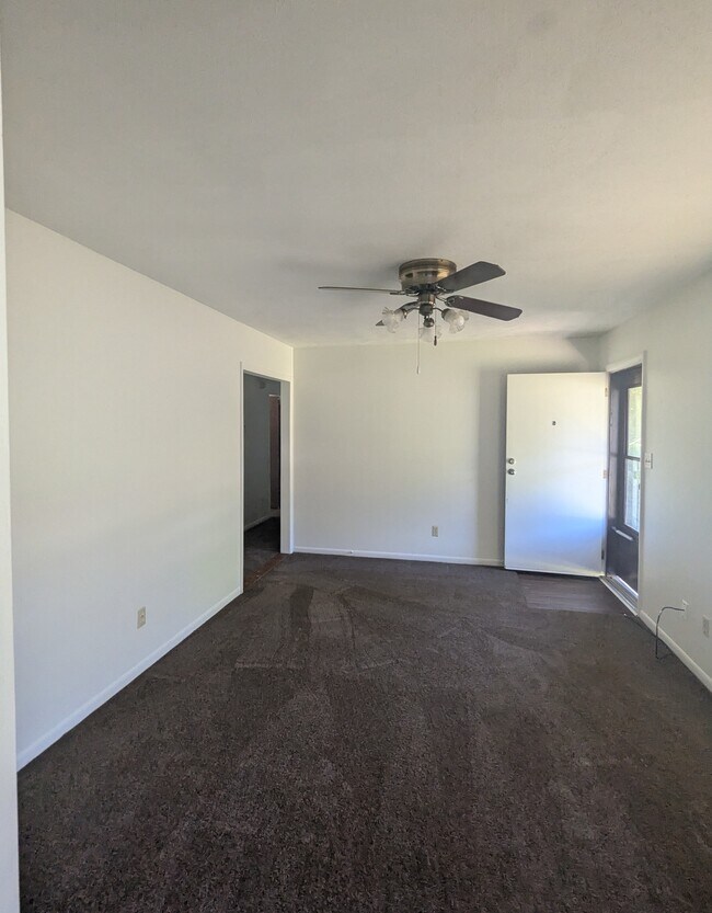 Foto del edificio - 4814 Impala Ln