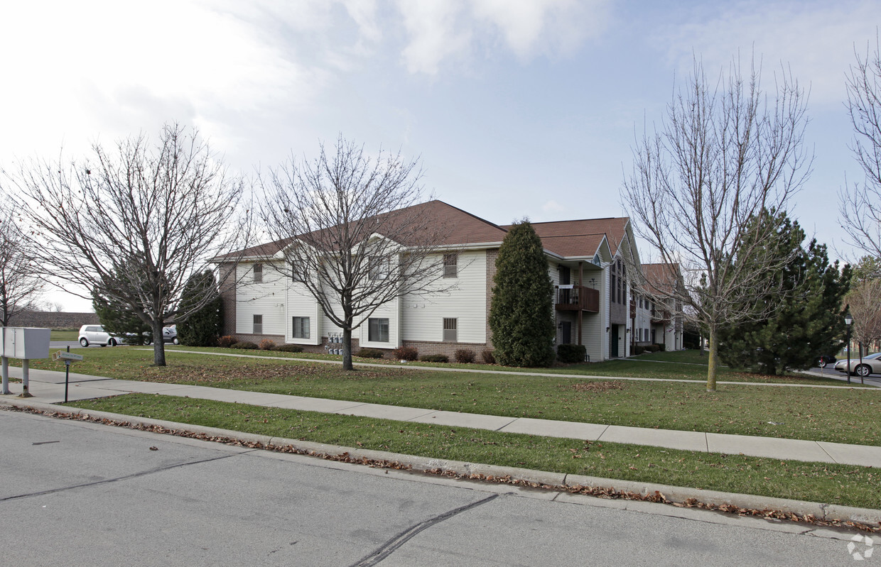 Building Photo - The Sunset Meadows Apartments