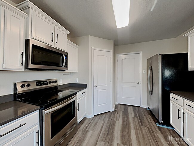 Foto del edificio - 14210 Bridgeview Ln