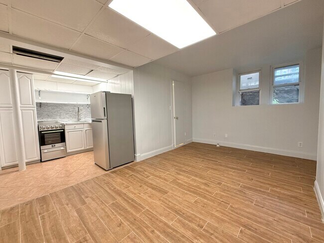 Foto del edificio - 1683 Beacon St