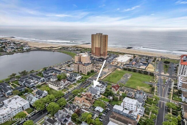 Foto del edificio - 304 8th Ave