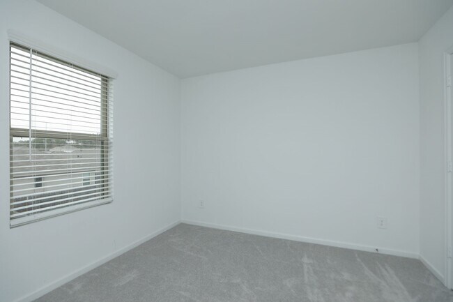 Building Photo - 2741 Cadiz Bay Dr
