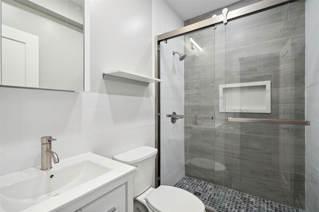 Foto del edificio - 405 Grand St