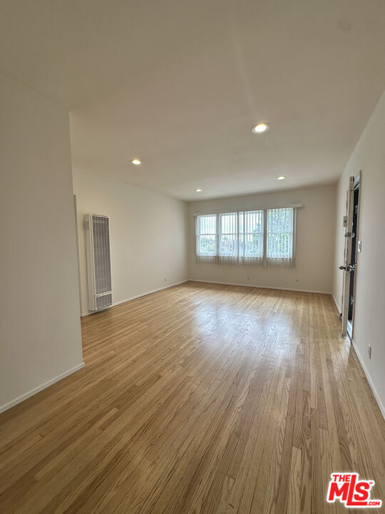 Foto del edificio - 5828 Condon Ave