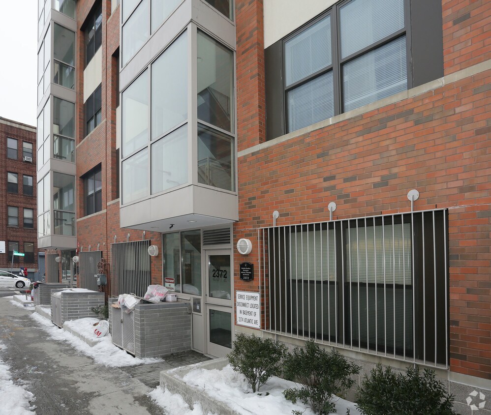 Foto del edificio - 2372 Atlantic Ave