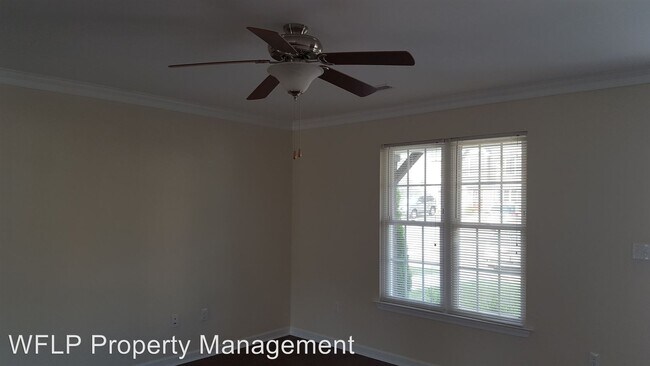 Foto del edificio - 3 br, 3 bath House - 70 Gloucester Dr.