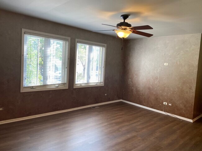 Building Photo - 316 Inverrary Ln