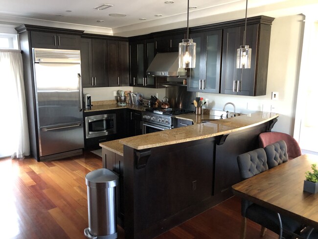 Kitchen/ Dining room - 111 Bolton St