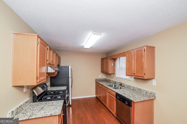 Foto del edificio - 111 Brandon Woods Cir