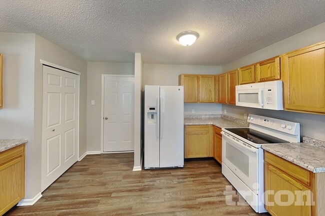 Building Photo - 3222 Black Forest Ln