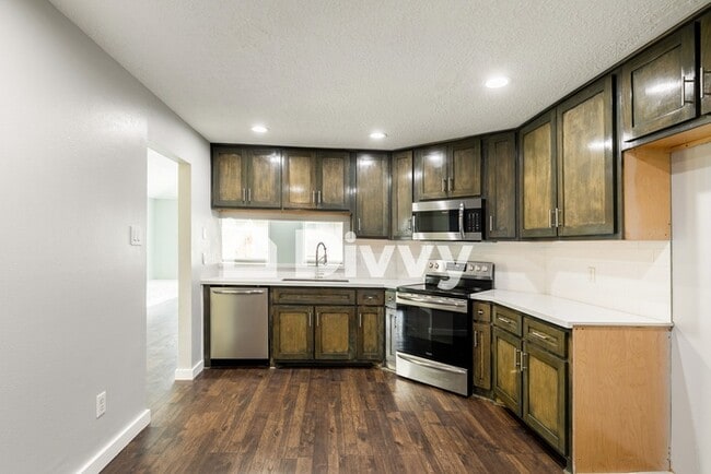Building Photo - 4515 Piney Creek Ln, Spring, TX 77388