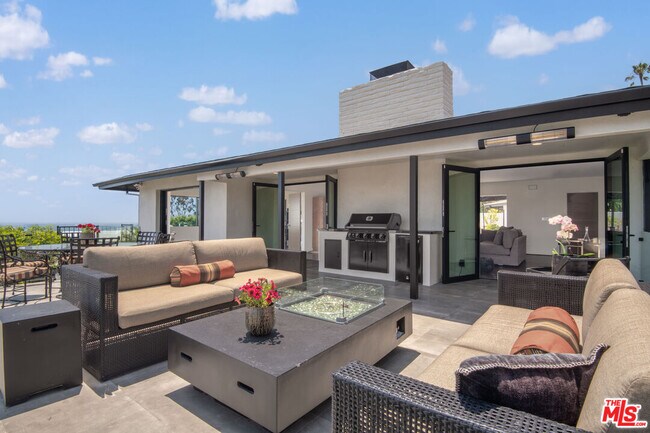 Building Photo - 17438 Revello Dr