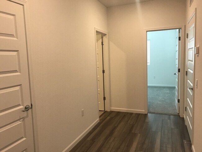 Foto del edificio - New neighborhood 1 Bedroom 1 bath unit